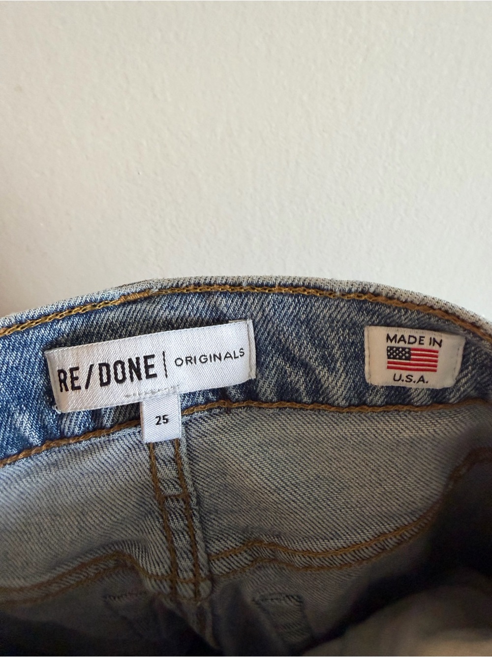 RE/DONE Designer Lightwash 5-Button Fly High Rise Slim Fit Jeans size 25 EUC - Picture 9 of 12